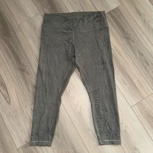 Gray Lululemon Leggings (cropped)